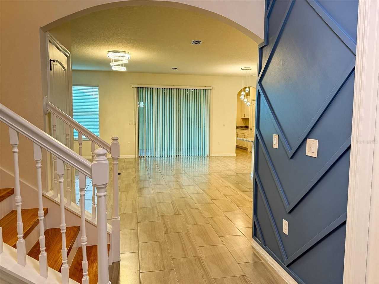 16128 Mangrove Rd - Photo 2 of 27