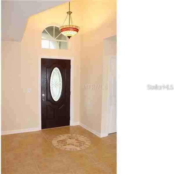 17802 Jefferson St - Photo 3 of 13