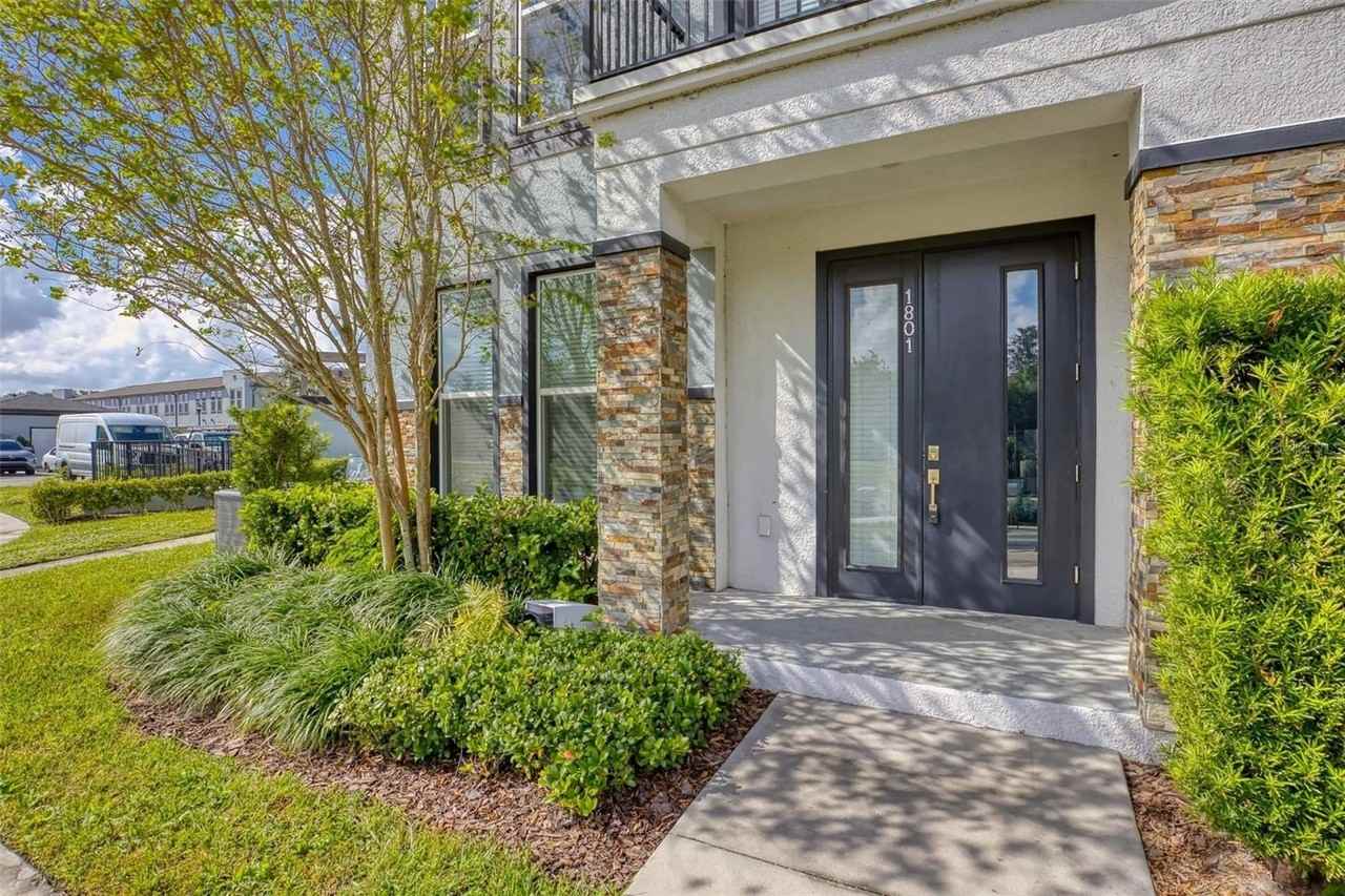 1801 Houston St - Photo 4 of 32