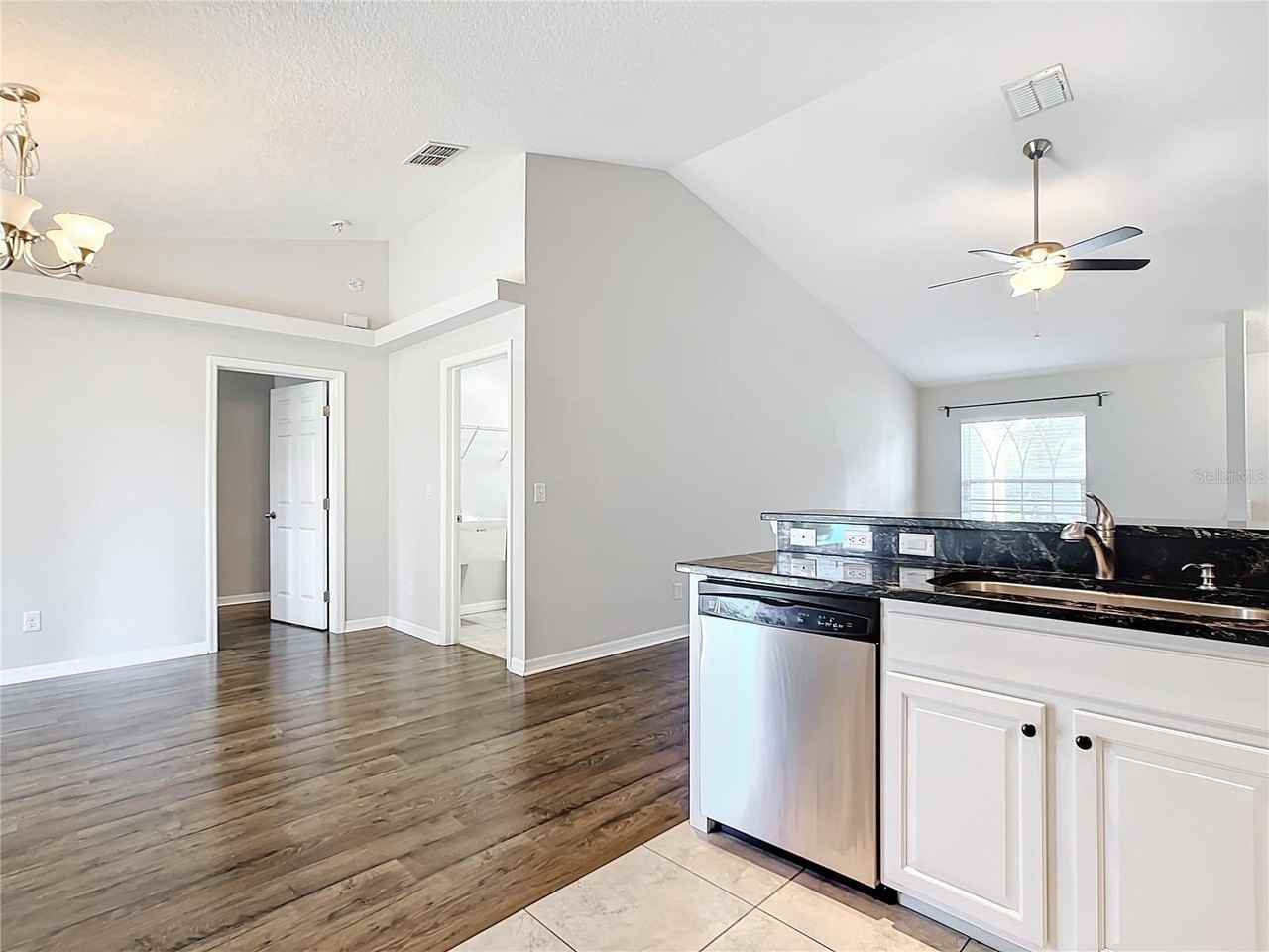 3600 24th Ave N - Photo 7 of 25