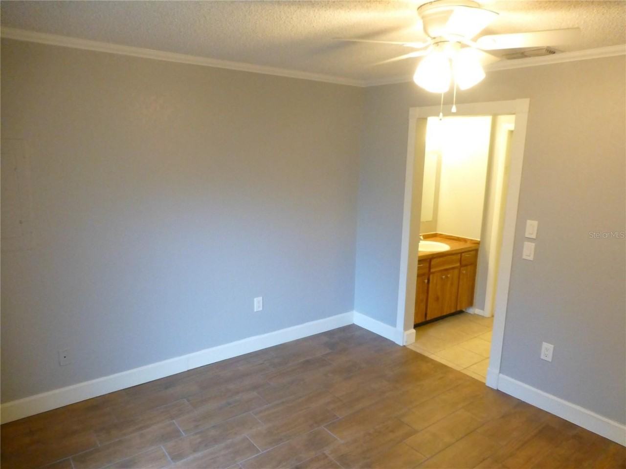 1890 Wolford Rd #5 - Photo 7 of 29