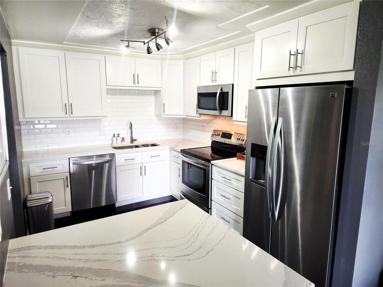 4651 1st St Ne #306 - Photo 3 of 24