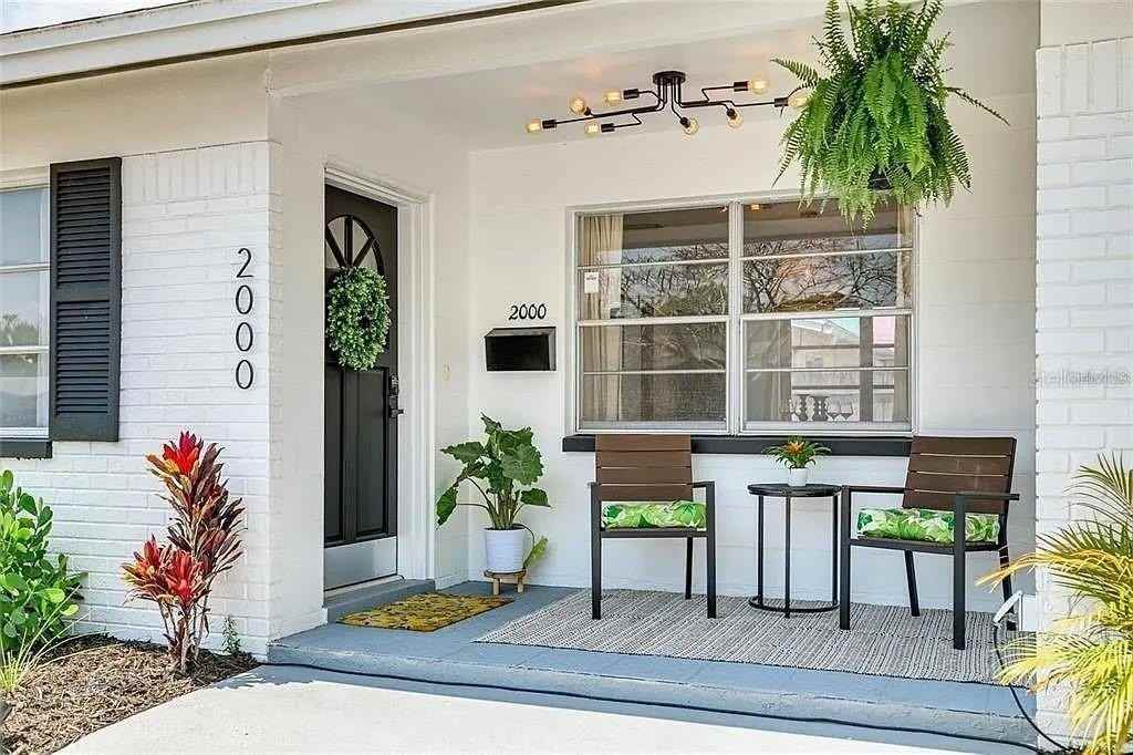 2000 57th St N - Photo 2 of 21