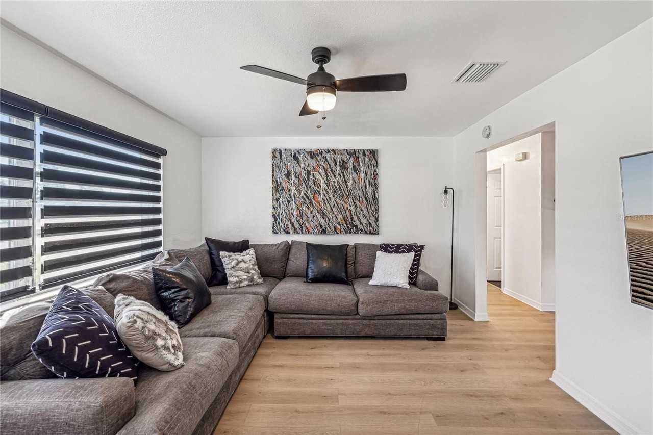 2000 57th St N - Photo 5 of 21