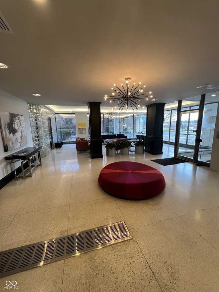 3965 N Meridian St #2D - Photo 2 of 25