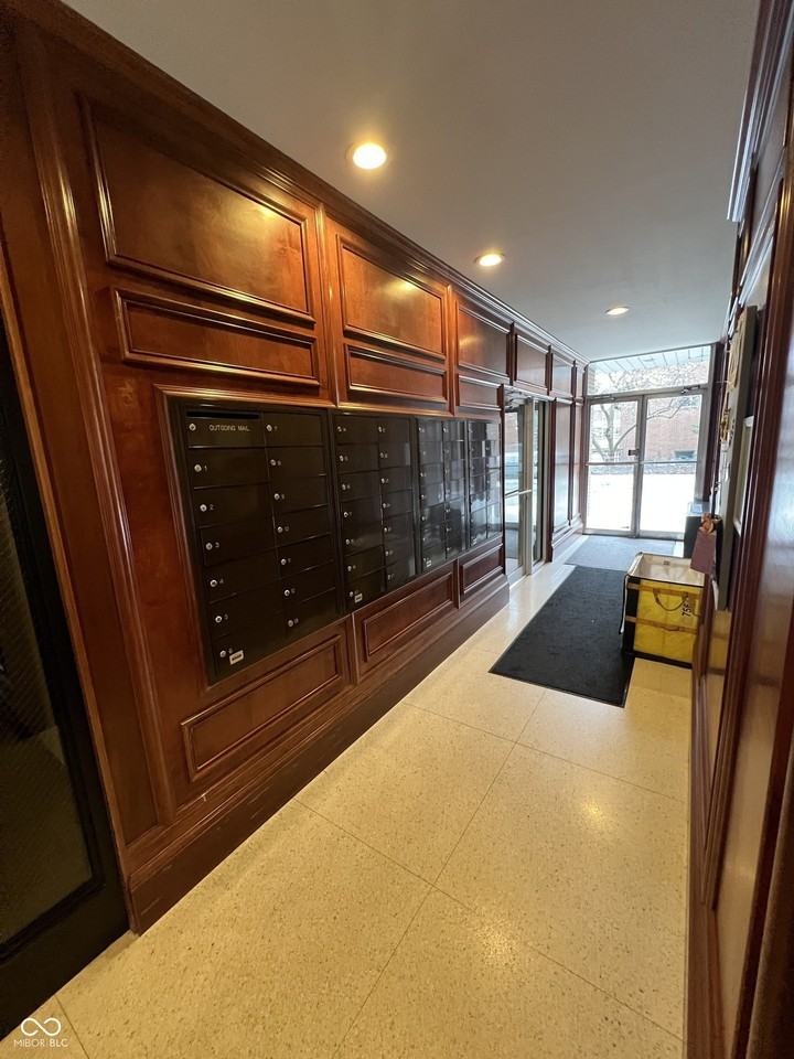 3965 N Meridian St #2D - Photo 4 of 25