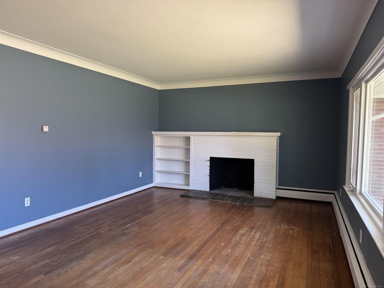 359 Sherwood Ln - Photo 3 of 25