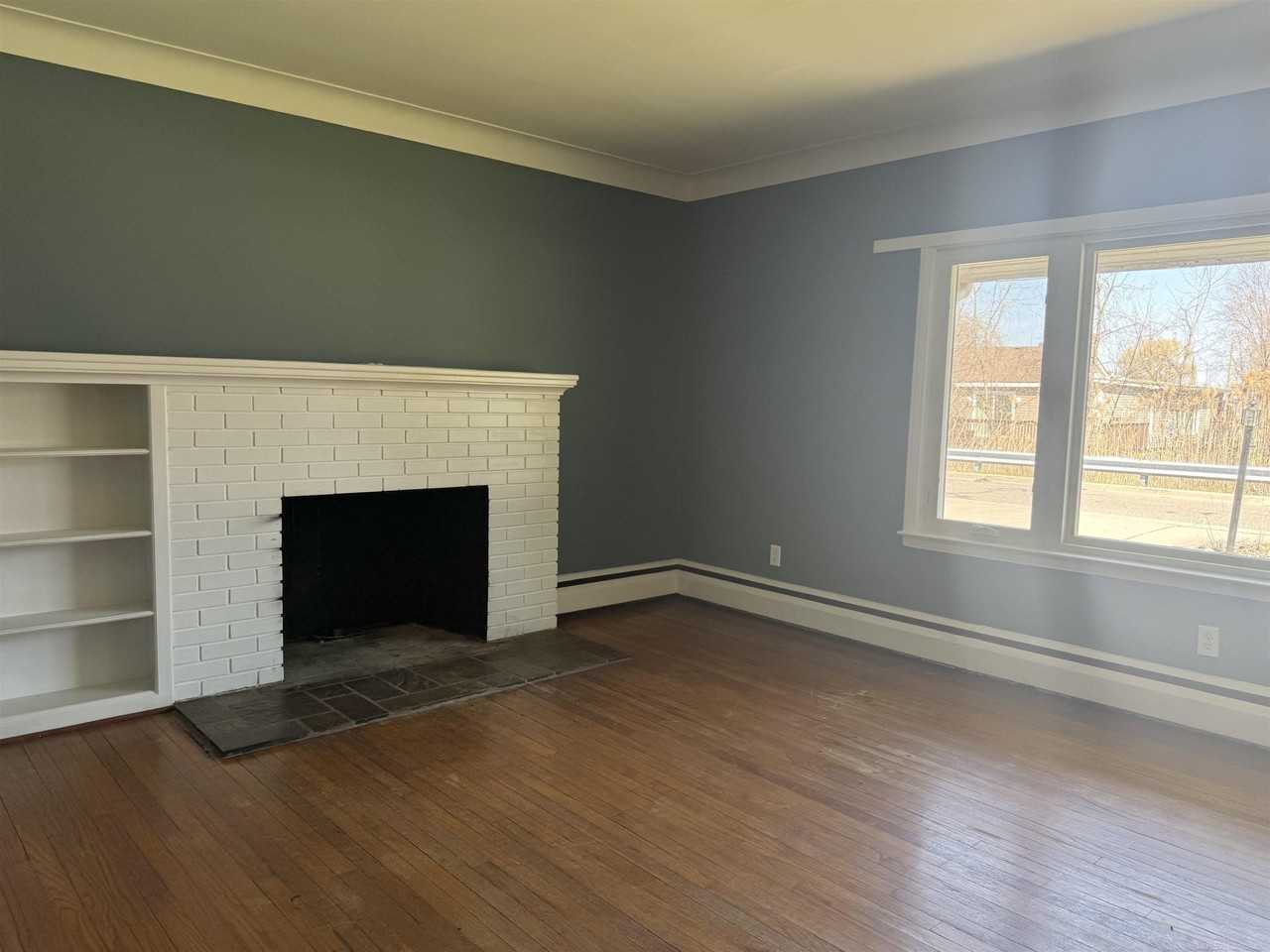 359 Sherwood Ln - Photo 5 of 25