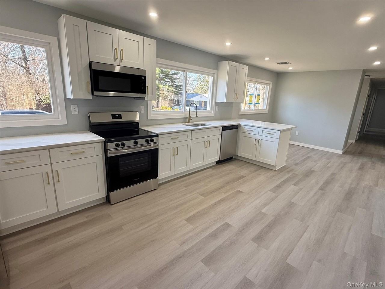 51 Wileman Ave - Photo 2 of 12