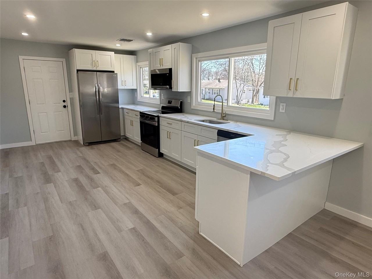 51 Wileman Ave - Photo 3 of 12