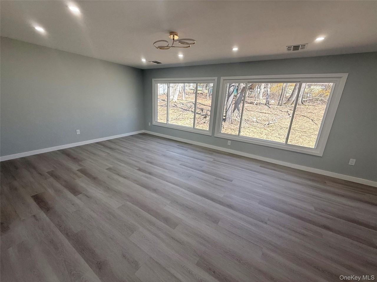 51 Wileman Ave - Photo 4 of 12