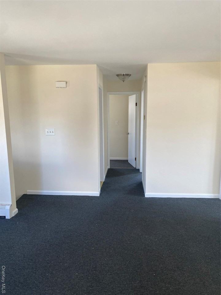 96 River Ave - Photo 6 of 10