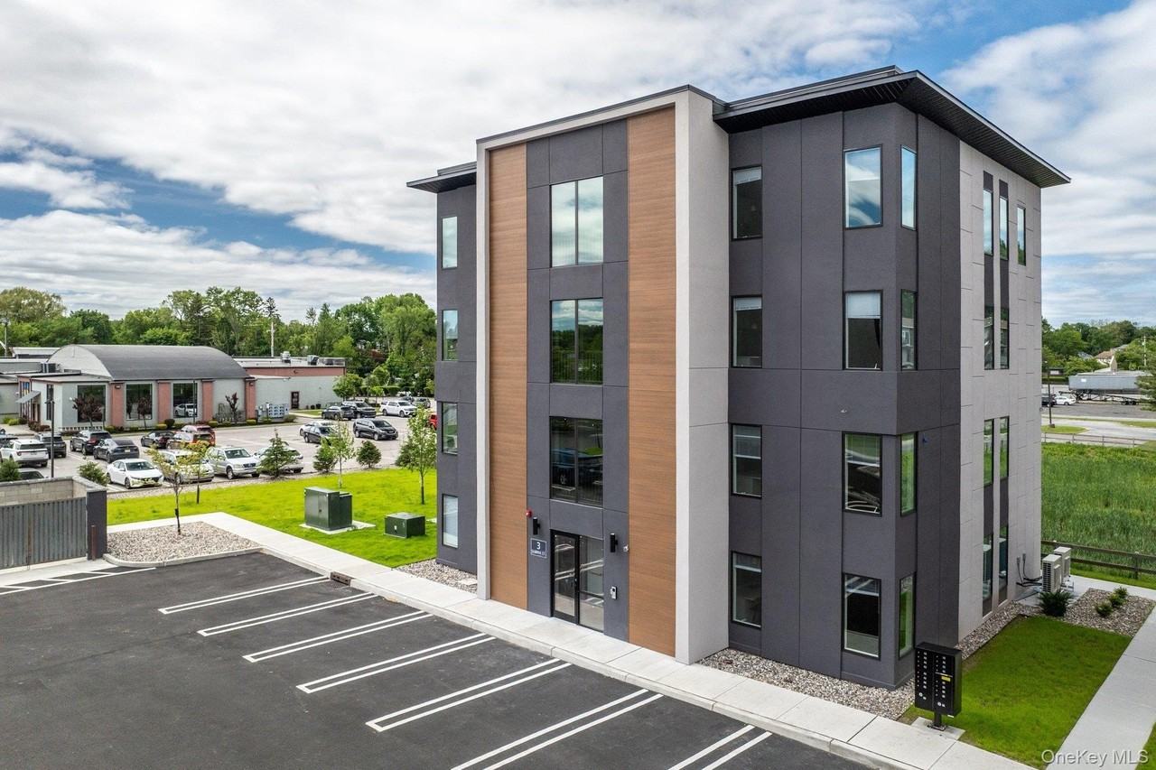 1 Giada Ln #3 - Photo 2 of 28