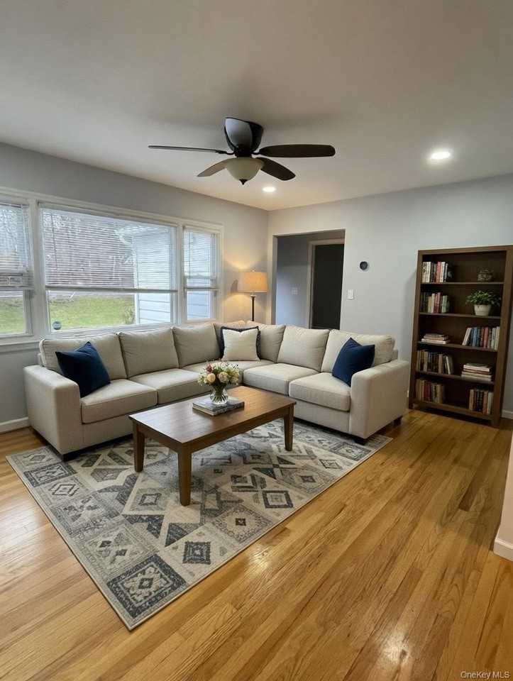 2796 Old Yorktown Rd - Photo 2 of 15