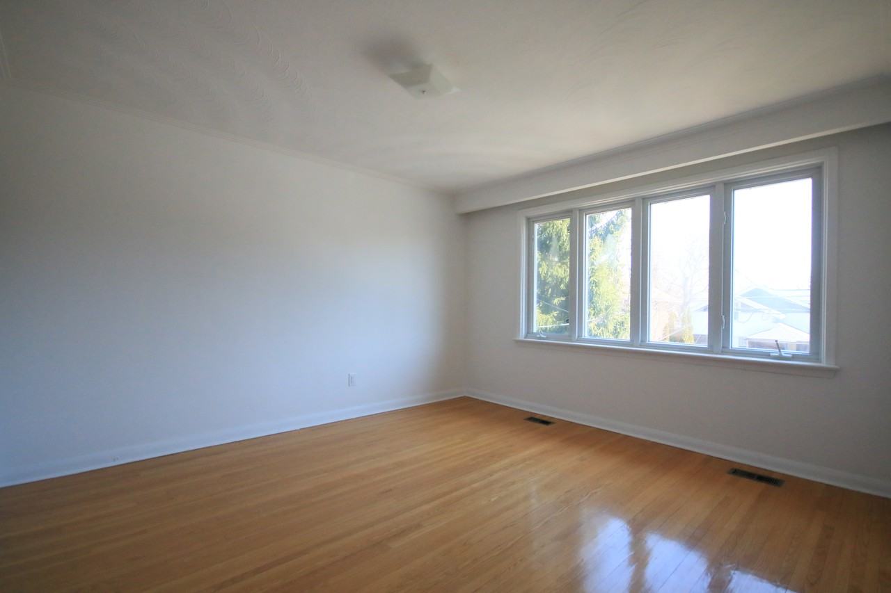 28 Eastbourne Crescent - Photo 5 of 12