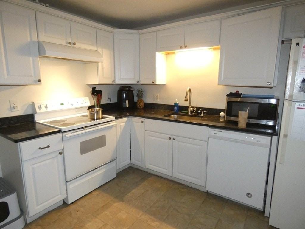 37 South St #6 - Photo 2 of 8