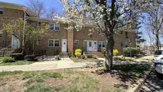 363 Cranbury Rd Apt D16 - Photo 1 of 1