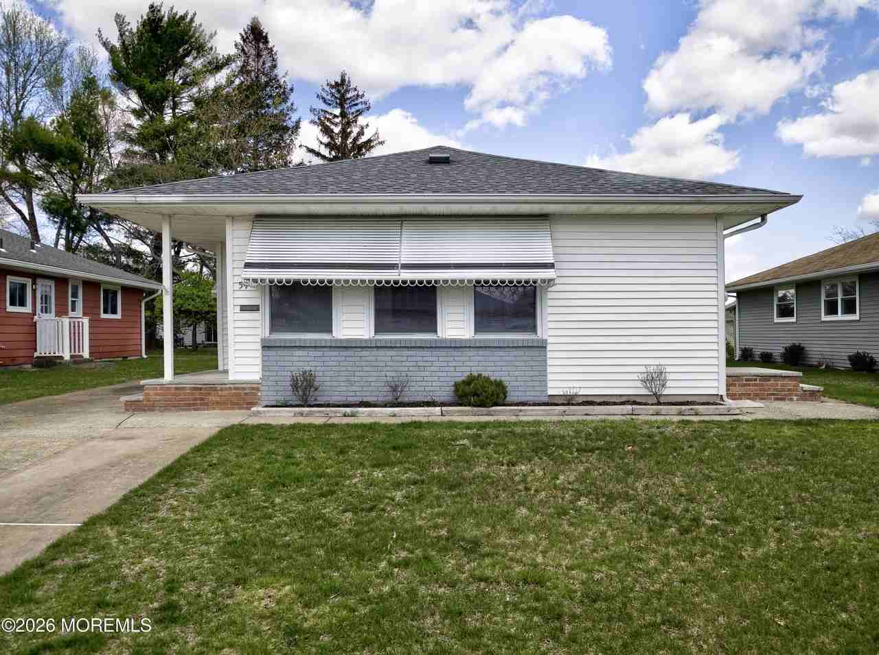 59 Guadeloupe Dr - Photo 3 of 28