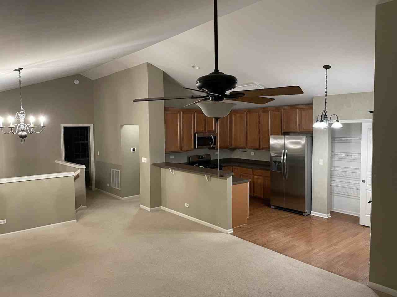 2440 Emily Ln - Photo 2 of 8