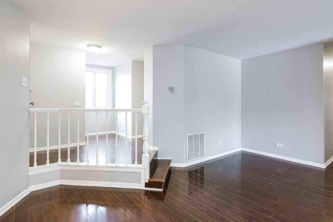 1782 Gloucester Ct Apt B - Photo 2 of 16