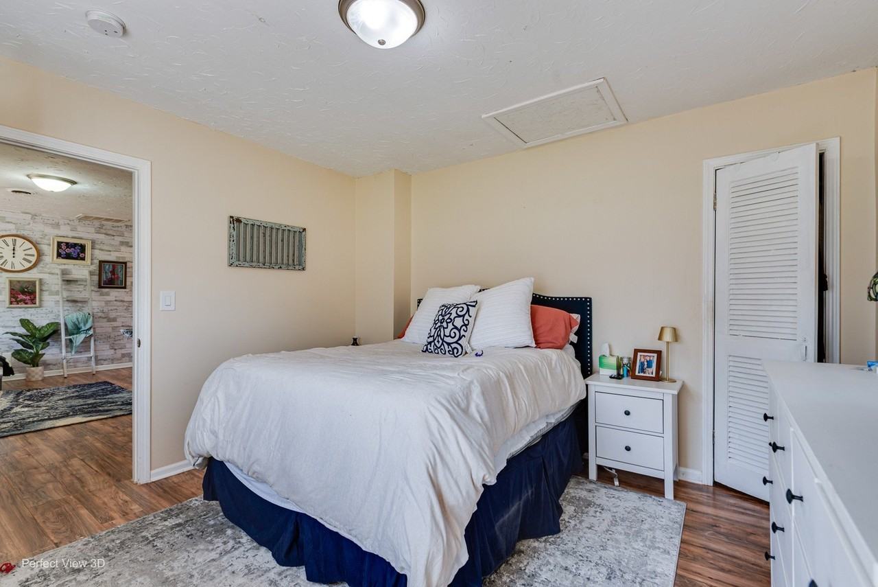 11248 193rd St - Photo 6 of 20