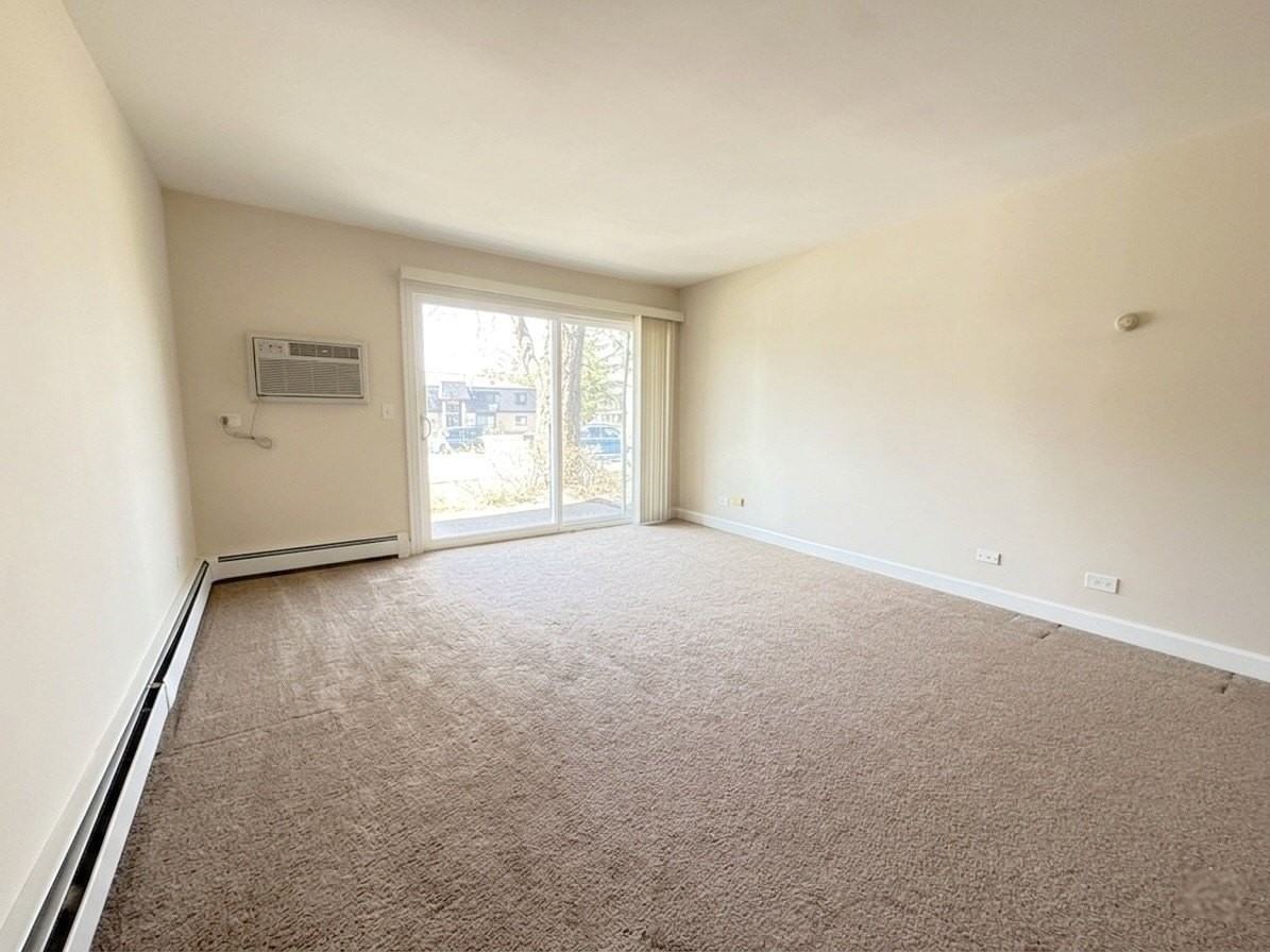 915 Westmoreland Dr Apt 9 - Photo 5 of 11