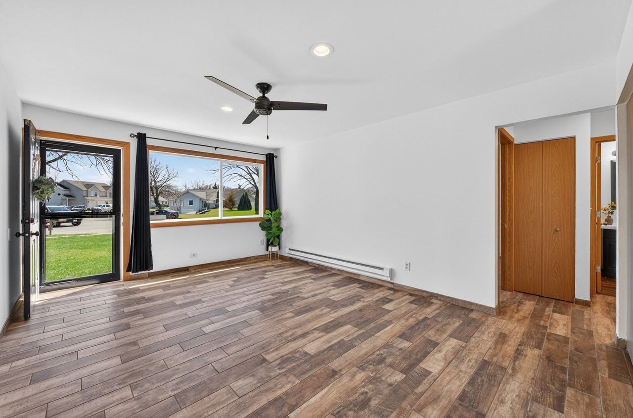 1140 Ohio Ct - Photo 5 of 24