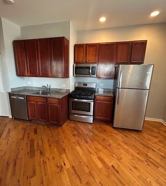 2300 S Ridgeway Ave Apt 3n - Photo 2 of 16