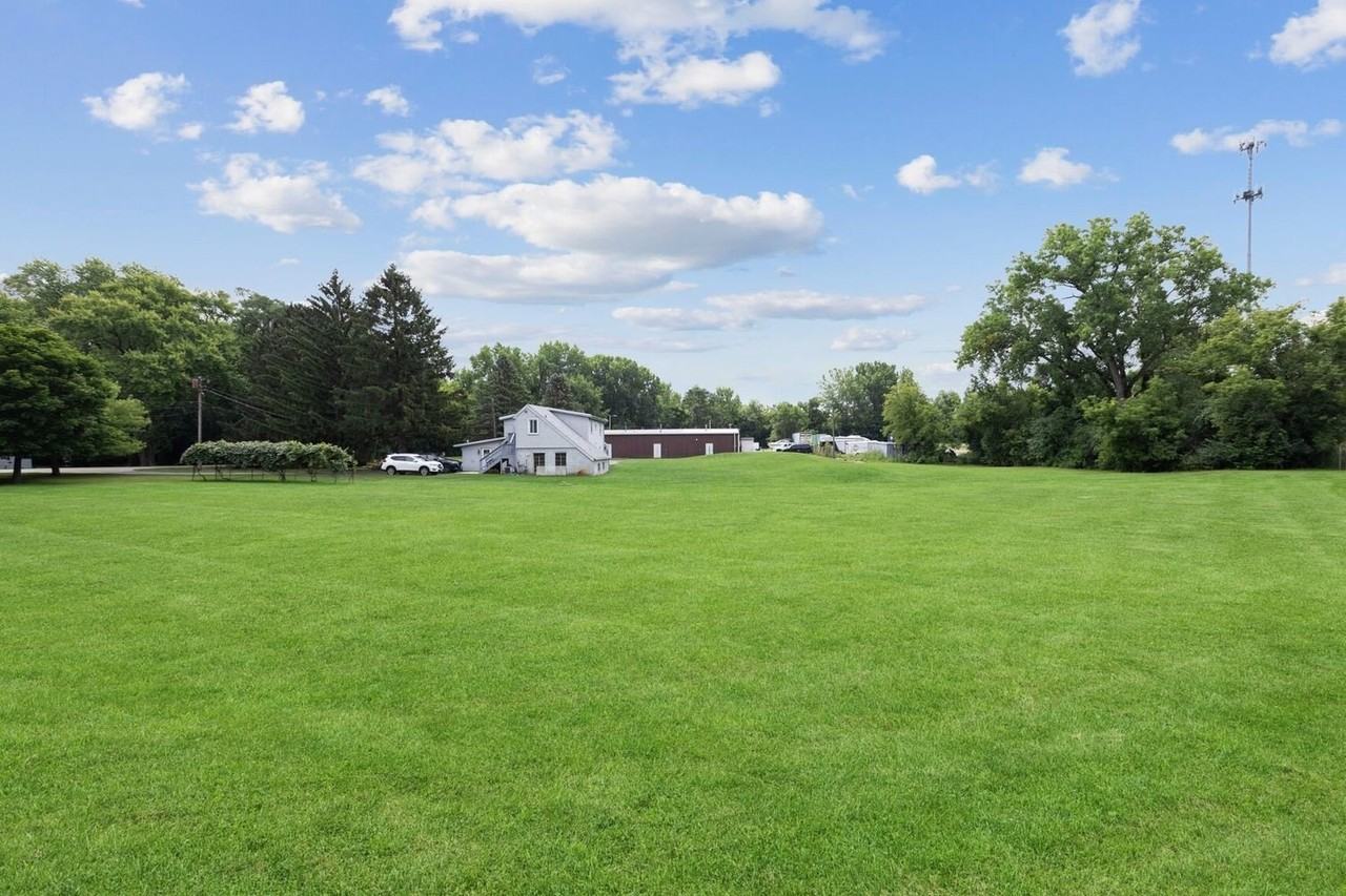 300 Pauline Ave Unit B - Photo 2 of 6