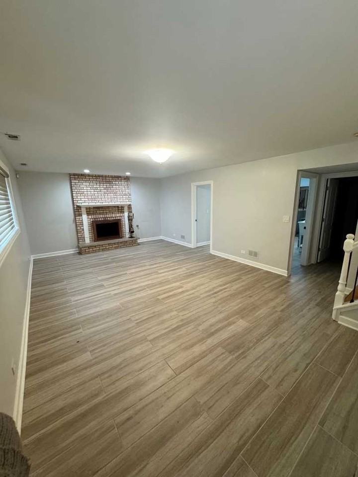 15438 Sulky Dr - Photo 4 of 12