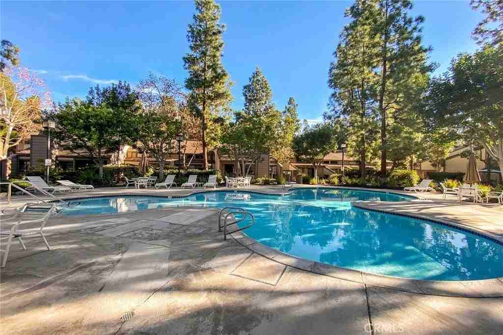 1640 Shady Brook Dr - Photo 3 of 15