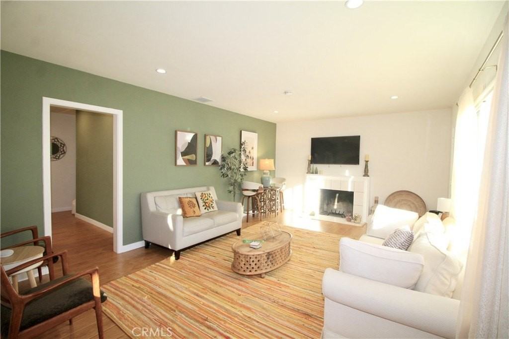 22621 Dolorosa St - Photo 4 of 22