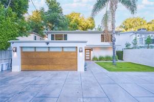 featured image of 4444 Canoga Ave