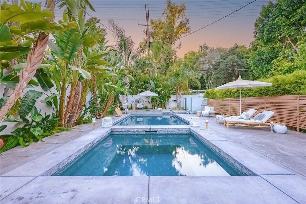 4444 Canoga Ave - Photo 6 of 36