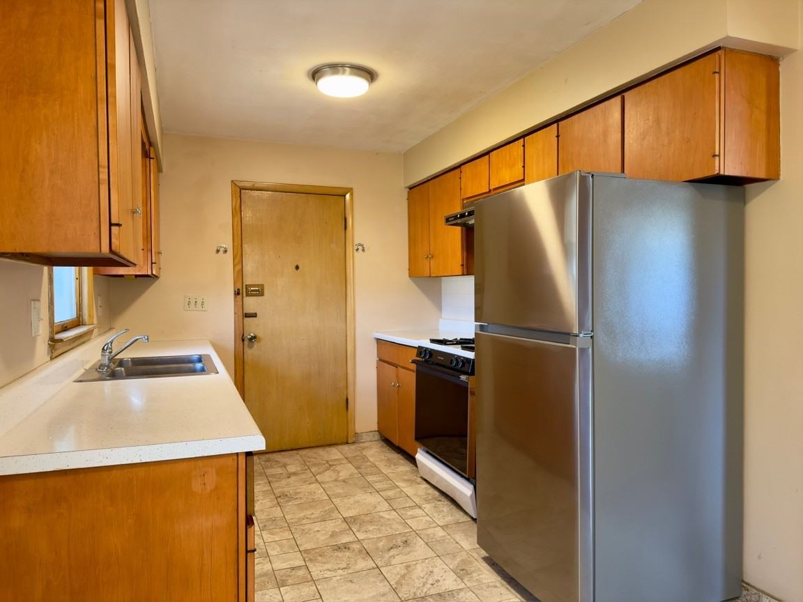 1807 - 1809 South Alpine Road - 1807 A #1807A - Photo 4 of 8