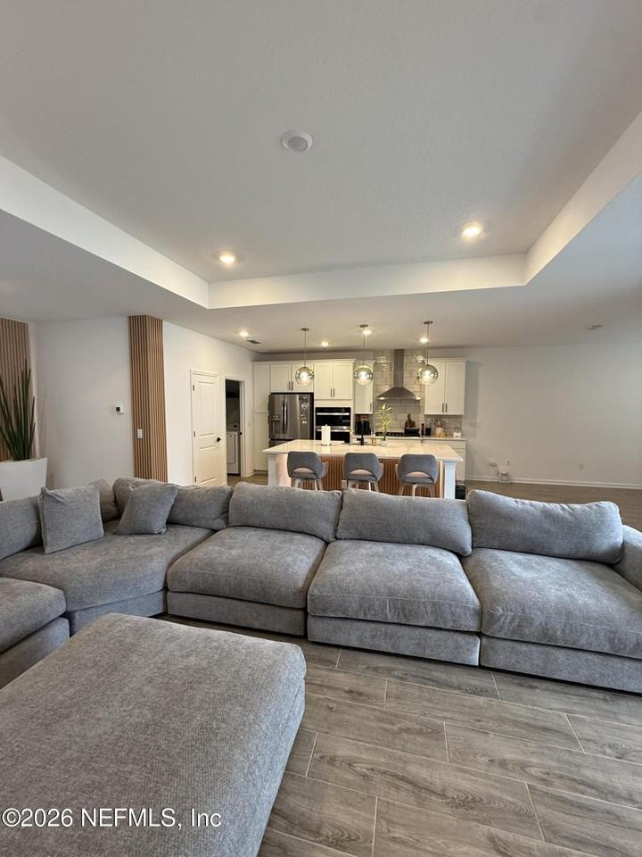 2105 Featheredge Way - Photo 6 of 24