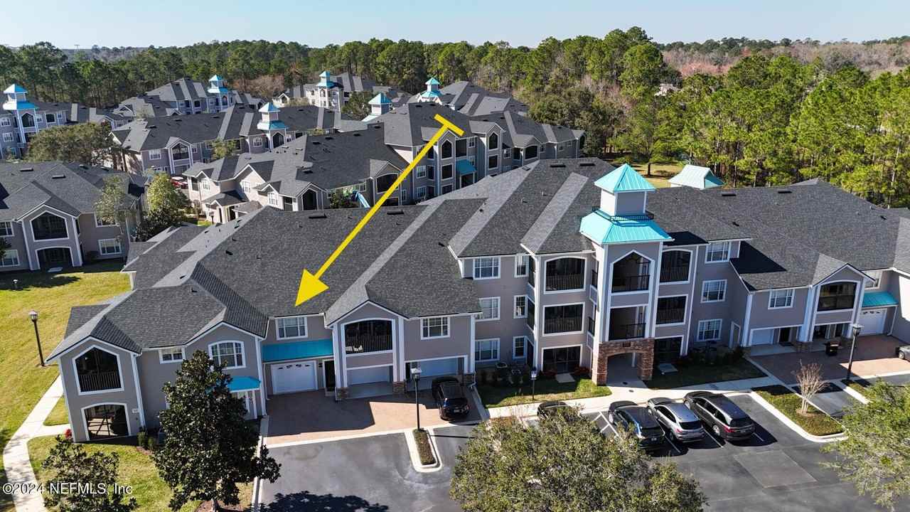 230 Presidents Cup Way Unit 202 - Photo 3 of 34