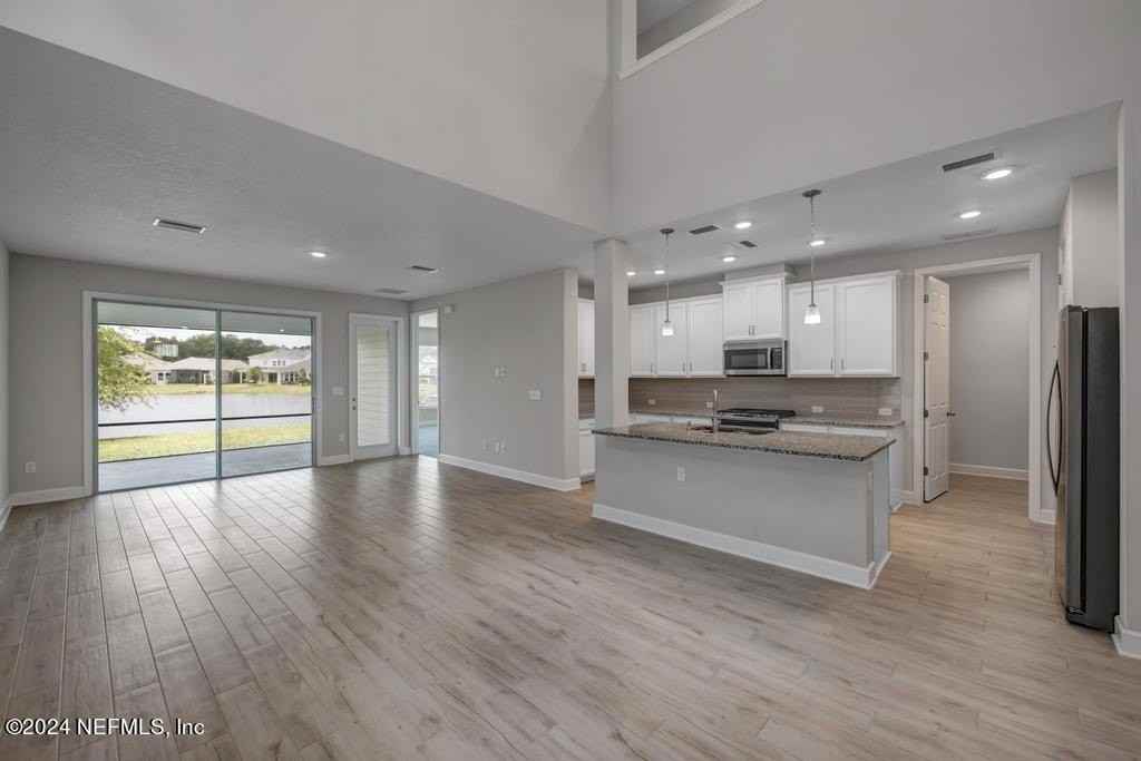 189 Vista Lake Cir - Photo 6 of 42