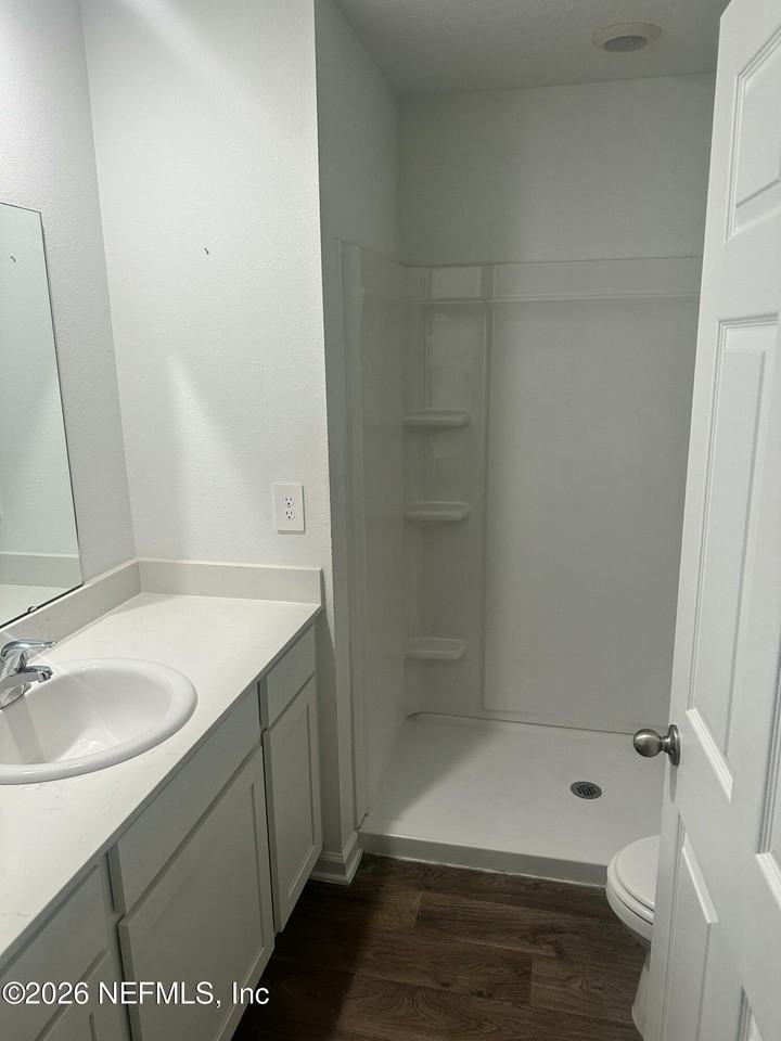 12725 Whelan Ave - Photo 5 of 7