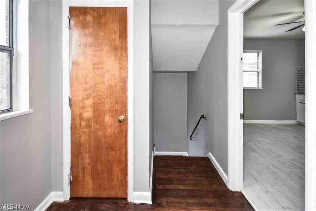 2346 Westmoor Rd - Photo 2 of 20