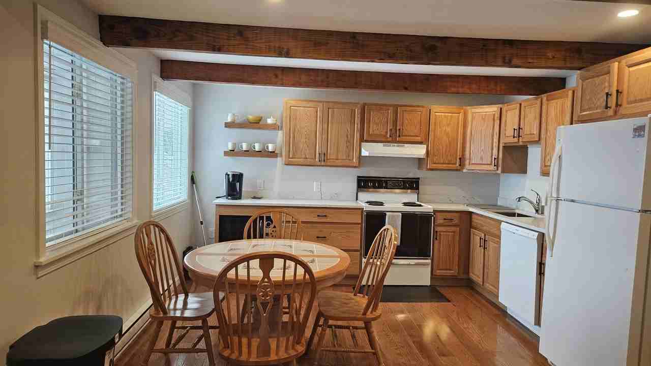 1330 Lake St #8 - Photo 2 of 35