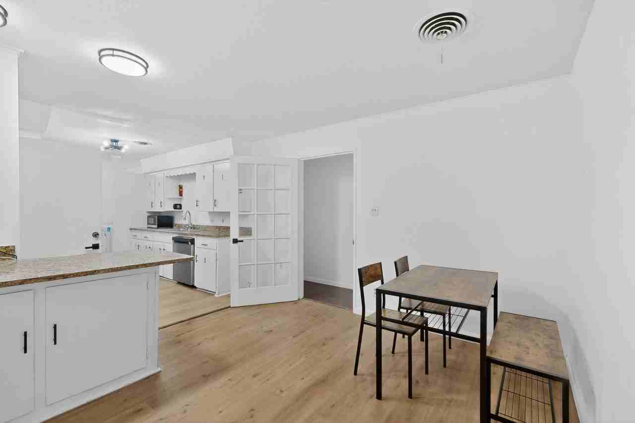 Nottingham Dr - Photo 2 of 9