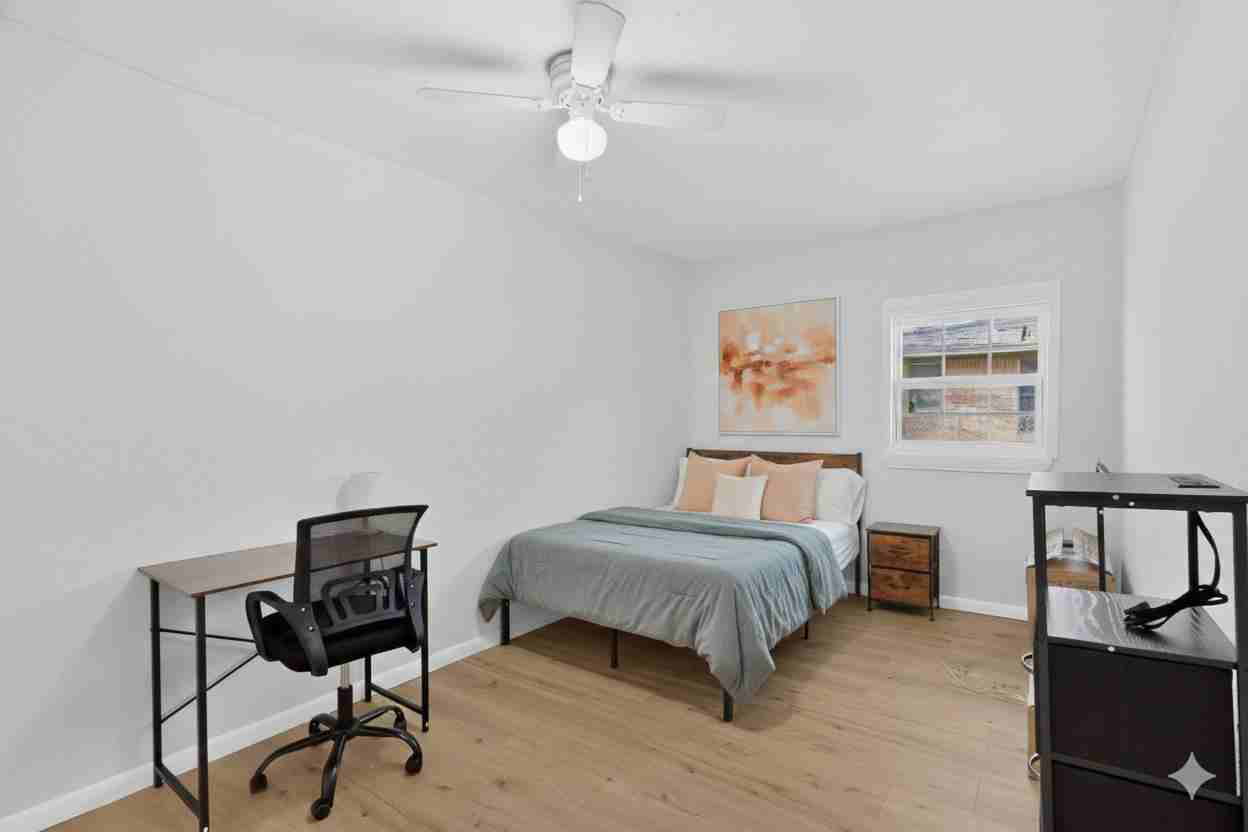 Nottingham Dr - Photo 5 of 9