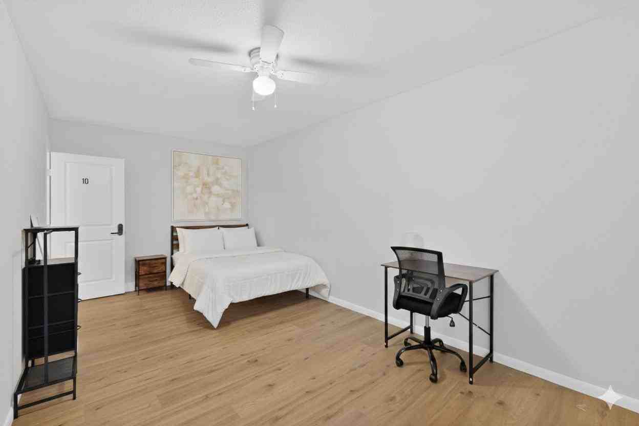 Nottingham Dr - Photo 6 of 9