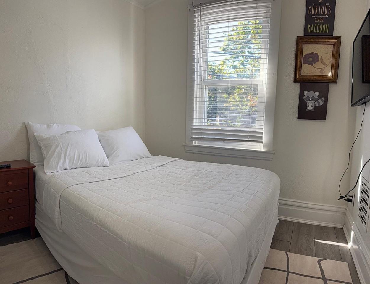 Eleanor St - Photo 3 of 10