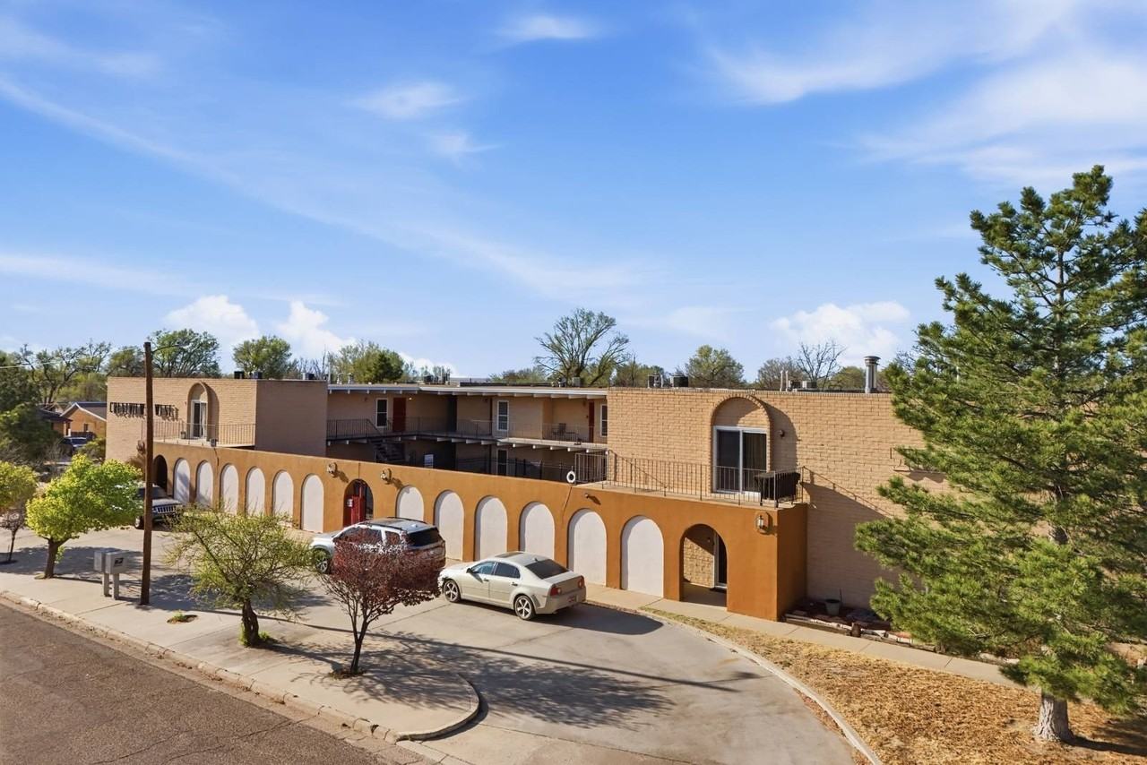 500 Ne 15th St #102 - Photo 4 of 31