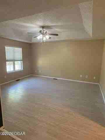 2632 E Yuma St - Photo 2 of 10