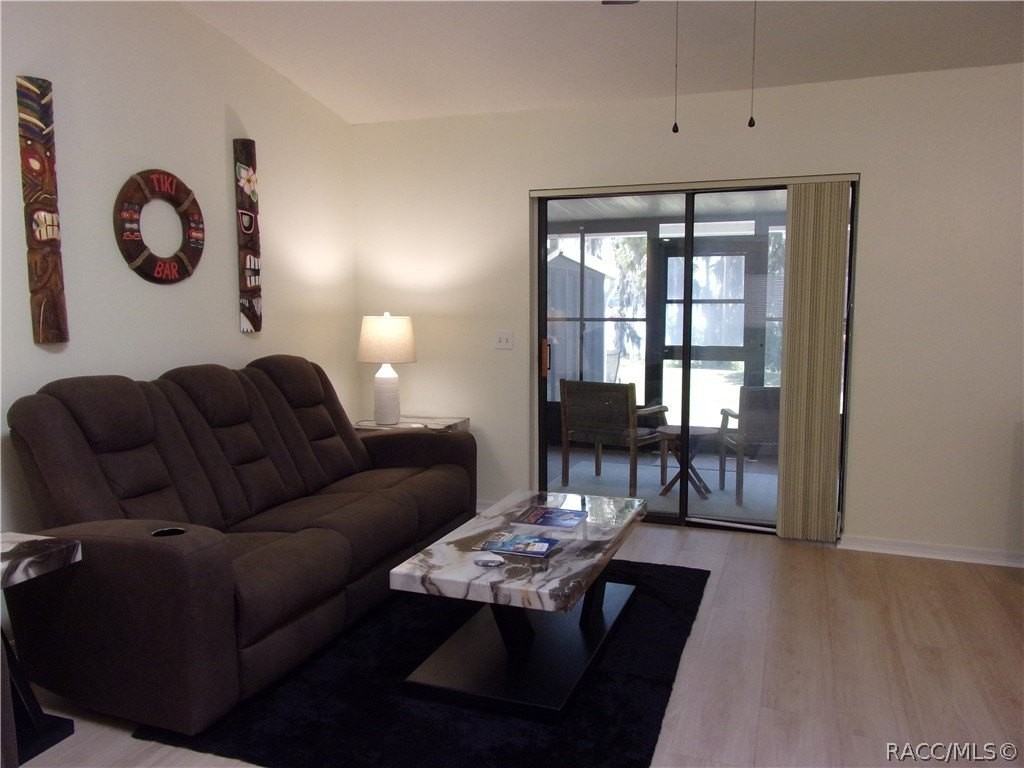 876 Pritchard Island Rd - Photo 7 of 29