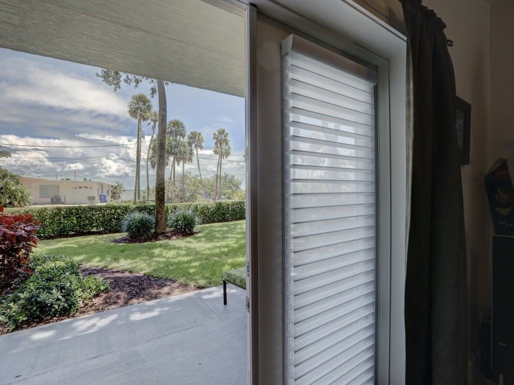 13570 Westport Dr Apt 105 - Photo 5 of 36