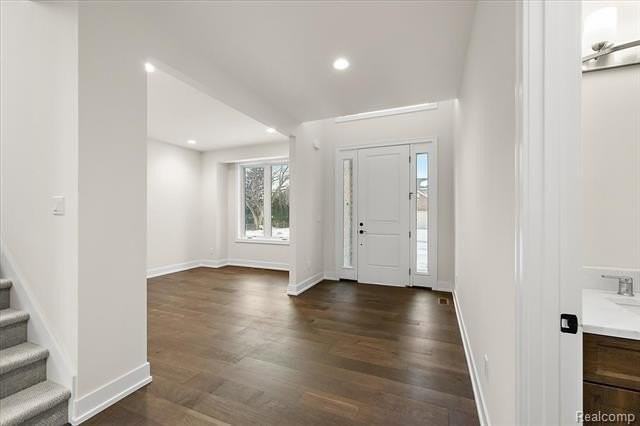 2911 Walsh Dr - Photo 5 of 50